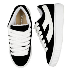 Zapatillas y zapatos